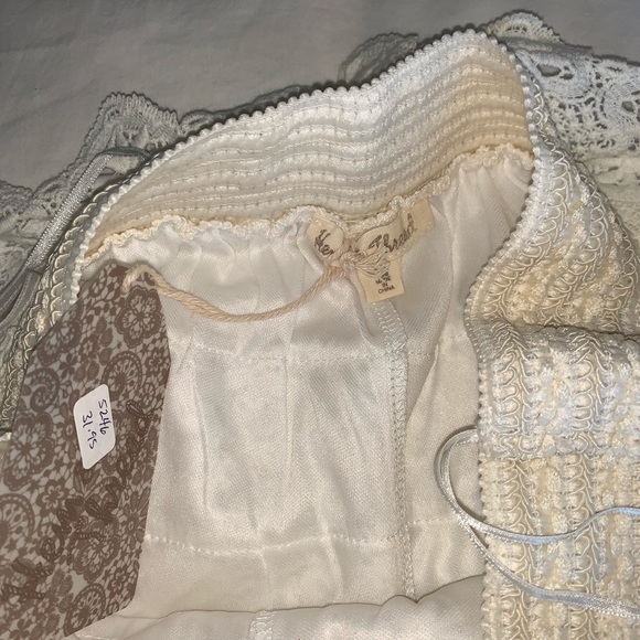 Lace Shorts - Picture 2 of 2